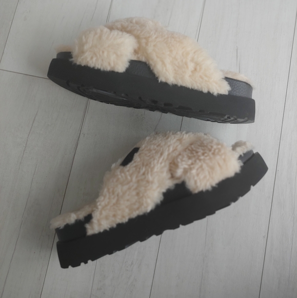 UGG NEW Fuzz Sugar Cross Slide Sandals Natural - Picture 9 of 14